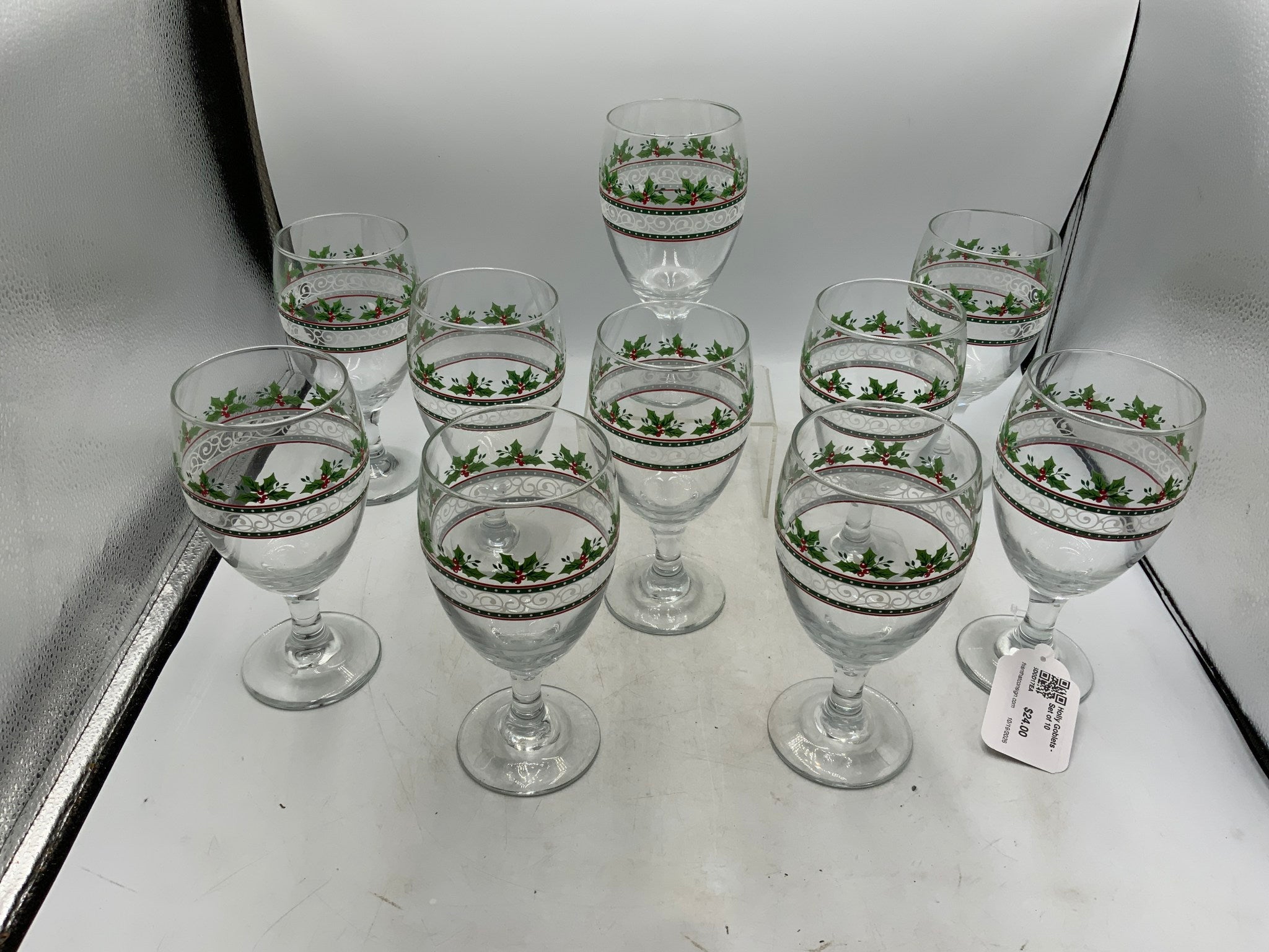 Holly Goblets - Set of 10